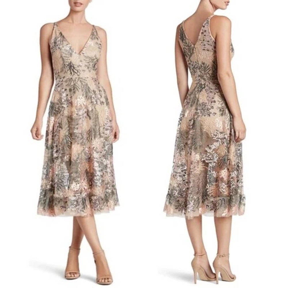 Dress the Population Audrey Embroidered Fit & Flare Midi Dress - Medium